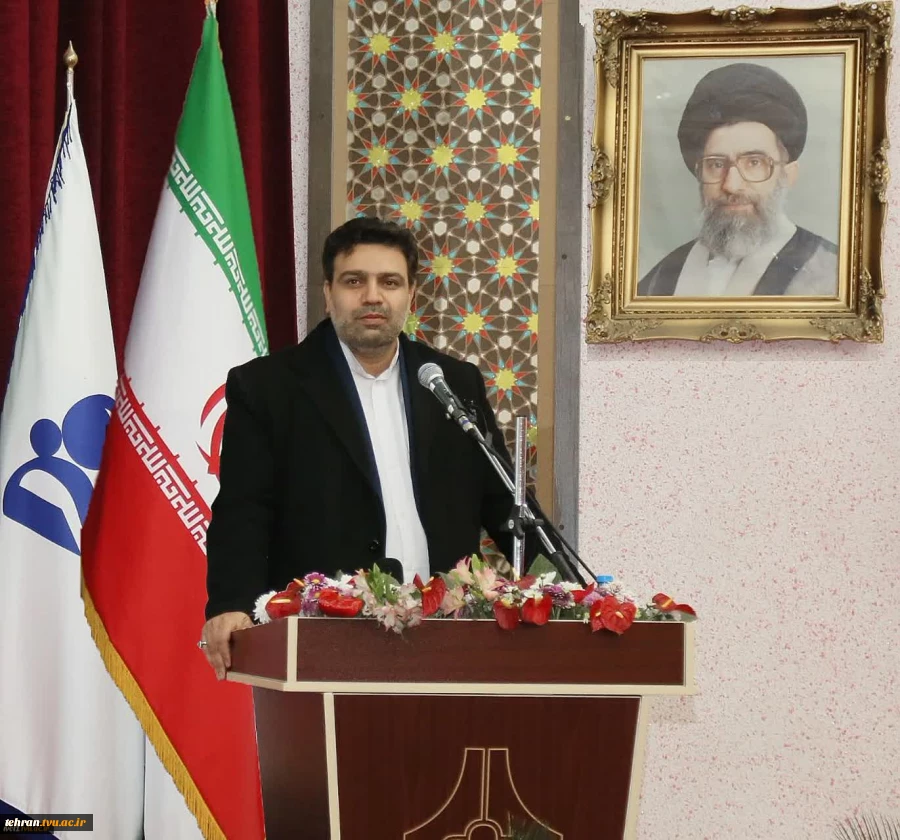 پیام تبریک رییس دانشگاه فنی و حرفه ای
به مناسبت فرارسیدن ۱۲ فروردین روز جمهوری اسلامی ایران 2