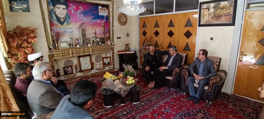 دیدار سرپرست دانشگاه فنی و حرفه ای واحد استان تهران با خانواده شهید معراجی به مناسبت فرا رسیدن هفته دفاع مقدس 2