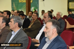 رئیس دانشگاه فنی و حرفه‌ای کشور در جلسه هم‌اندیشی با بسیج اساتید دانشگاه:
اساتید انقلابی دروازه‌‌بان‌های رشد و پیشرفت انقلاب هستند 5