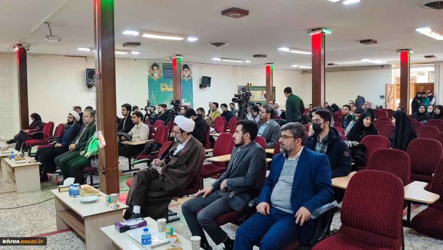 برگزاری مراسم گرامیداشت هفته بصیرت و مقاومت علیه اسکتبار جهانی با سخنرانی استاد حسن رحیم پور ازغدی،با حضور دکتر جلیلی معاون فرهنگی و دانشجویی دانشگاه فنی و حرفه ایودکتر رحیمی رئیس دانشگاه فنی و حرفه ای استان تهران در دانشکده شهید شمسی پور 4