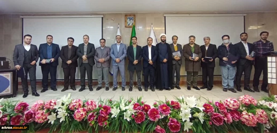 با حضور مدیر کل امورپژوهشی و فناوری دانشگاه فنی و حرفه ای و  رئیس دانشگاه فنی و حرفه ای استان تهران؛ 

آئین تجلیل از پژوهشگران و فناوران هفته پژوهش و فناوری 1402 در دانشکده فنی شهید شمسی پور برگزار شد 3