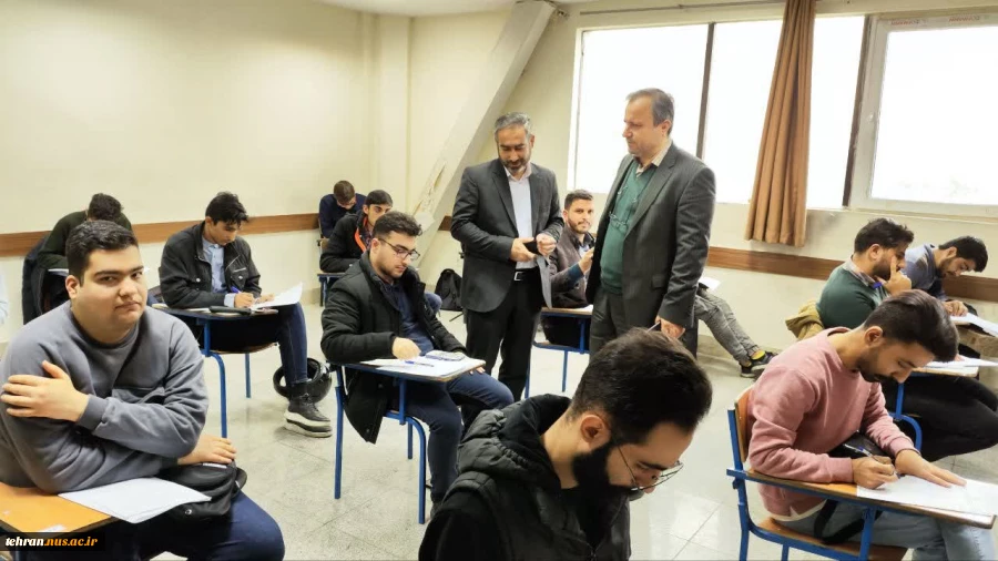 بازدید دکتر رحیمی رئیس دانشگاه فنی و حرفه ای استان تهران در دومین روز برگزاری امتحانات پایان ترم نیمسال اول 1402 دانشکده شهید شمسی پور 3