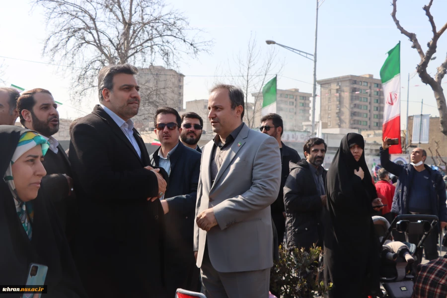 برپایی غرفه گسترده دانشگاه فنی و حرفه ای در مراسم راهپیمایی یوم الله ۲۲بهمن انقلاب اسلامی ایران 5
