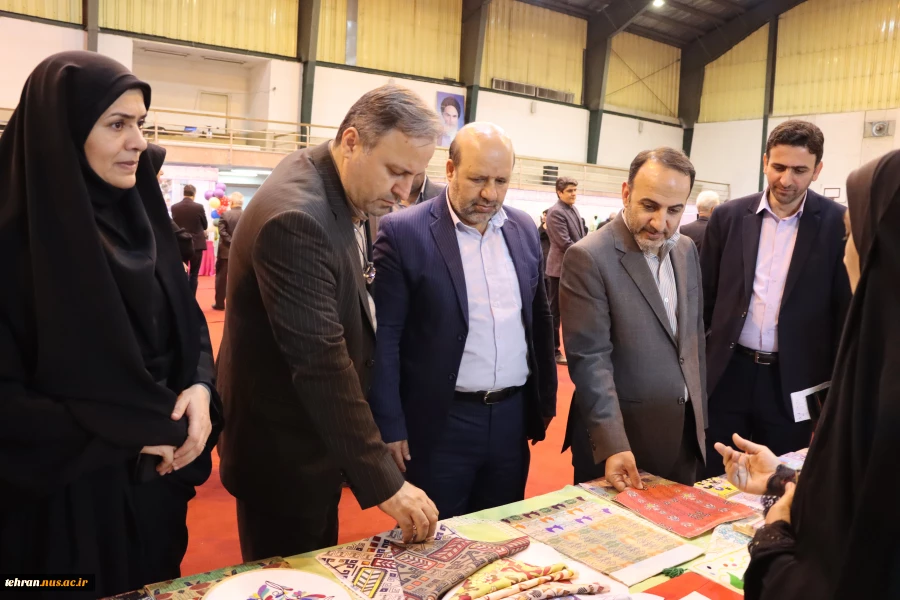 بازدید معاون فرهنگی و اجتماعی وزارت علوم و هیئت همراه از هفتمین بازارچه دانشجویی (نمایشگاه و فروشگاه دستاوردها و توانمندی‌های دانشگاه فنی و حرفه‌ای کشور) 2