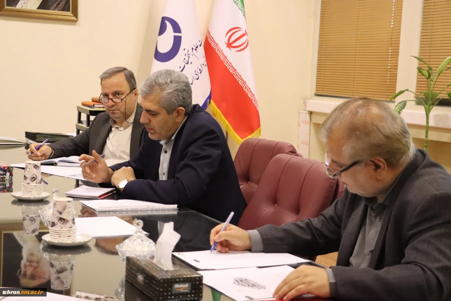 برگزاری جلسه ستاد شاهد و ایثارگر دانشگاه فنی و حرفه ای استان تهران با حضور مدیرکل دفتر نظارت و ارزیابی و تضمین کیفیت و مشاور رئیس دانشگاه فنی و حرفه ای کشور 6