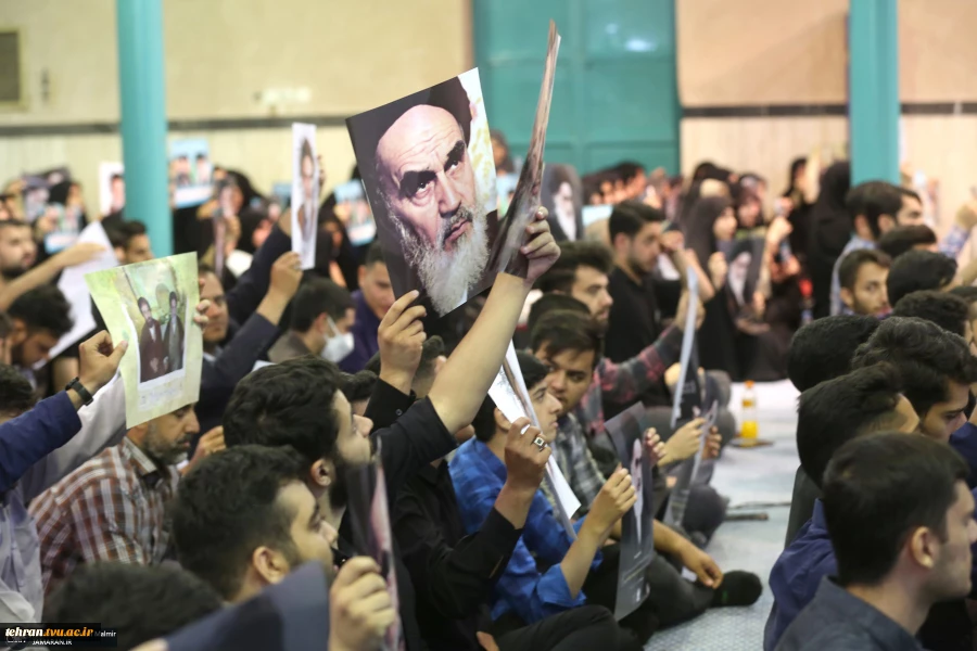 در آستانه سی و پنجمین سالگرد ارتحال بنیانگذار جمهوری اسلامی ایران اجتماع دانشجویان و کارکنان دانشگاه فنی و حرفه ای استان تهران در حسینیه جماران 7
در آستانه سی و پنجمین سالگرد ارتحال بنیانگذار جمهوری اسلامی ایران اجتماع دانشجویان و کارکنان دانشگاه فنی و ح