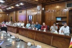 در راستای افزایش کیفیت برگزاری امتحانات پایان ترم؛

 نشست هماهنگی و هم اندیشی رییس دانشگاه فنی و حرفه ای استان تهران با عوامل اجرایی برگزاری امتحانات پایان ترم نیمسال دوم تحصیلی دانشکده فنی انقلاب اسلامی 5