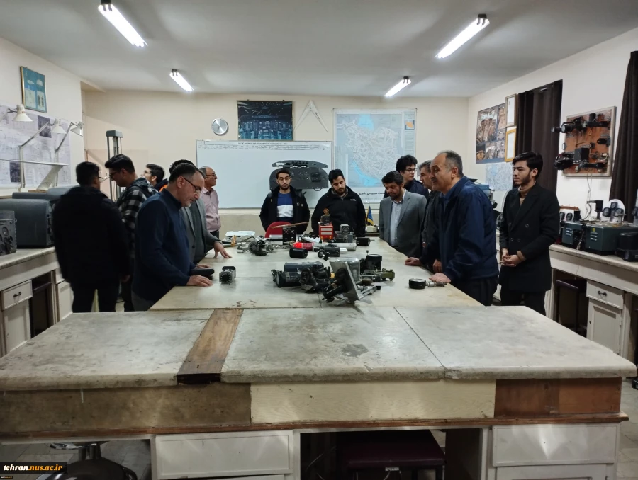 در راستای برنامه های هفته جهانی کارآفرینی؛
بازدید علمی و صنعتی از بخش های فنی مهندسی و تعمیر و نگهداری موتورهای هوایی و کارگاه موتور جت دانشکده صنعت هوانوردی کشور 3