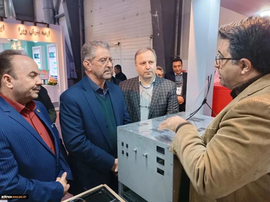 بازدید رئیس دانشگاه ملی مهارت استان تهران در معیت با ریاست و هیئت رئیسه دانشگاه ملی مهارت کشور از غرفه دانشگاه ملی مهارت در بیست و پنجمین نمایشگاه دستاوردهای پژوهش، فناوری و فن بازار 4