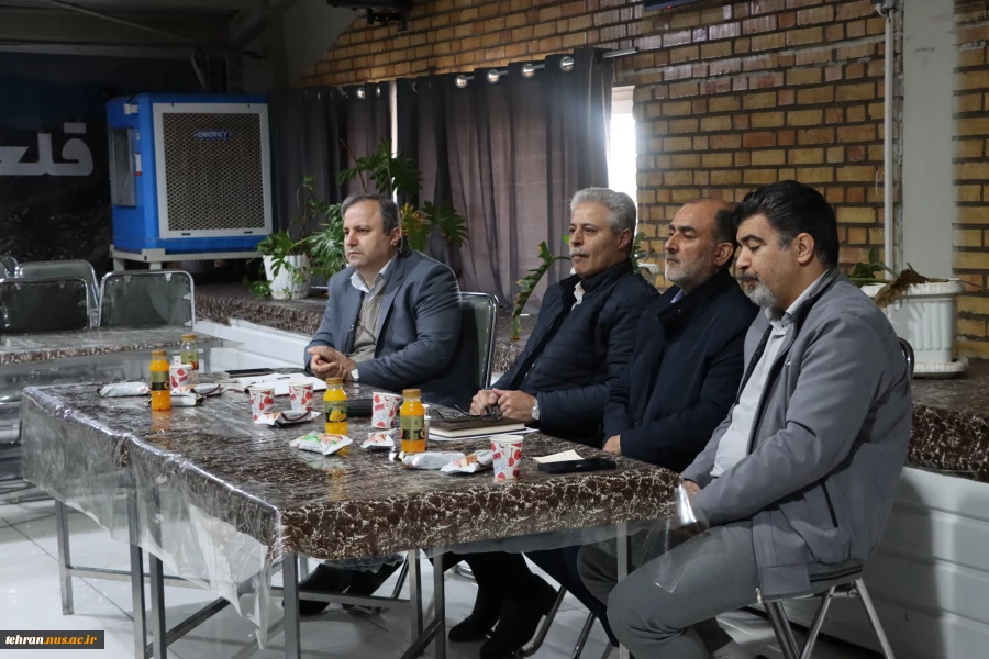 در جهت توسعه همکاری های حوزه صنعت و دانشگاه در شهرک صنعتی قرچک صورت پذیرفت؛ 

نشست مشترک رئیس دانشگاه ملی مهارت استان تهران با قائم مقام و مدیر عامل شرکت شهرک های صنعتی تهران، مدیر عامل شرکت خدماتی شهرک صنعتی قرچک، رئیس انجمن حمایت از زندانیان شهرستان ق
