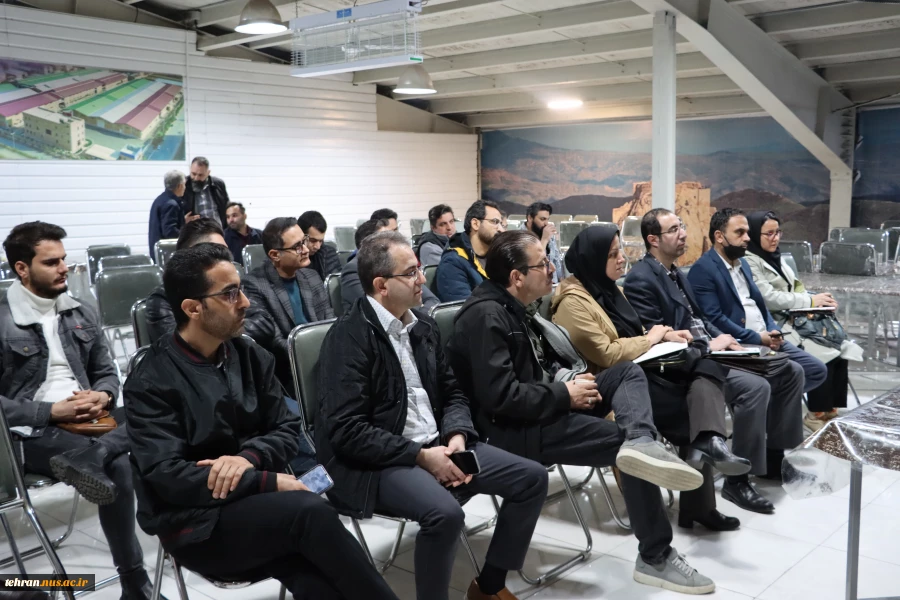 در جهت توسعه همکاری های حوزه صنعت و دانشگاه در شهرک صنعتی قرچک صورت پذیرفت؛ 

نشست مشترک رئیس دانشگاه ملی مهارت استان تهران با قائم مقام و مدیر عامل شرکت شهرک های صنعتی تهران، مدیر عامل شرکت خدماتی شهرک صنعتی قرچک، رئیس انجمن حمایت از زندانیان شهرستان ق
