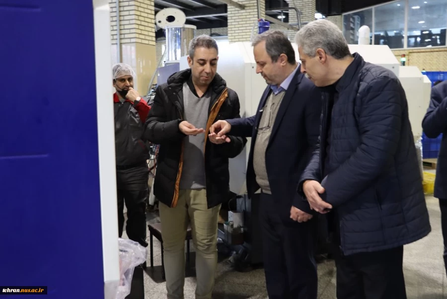 در جهت توسعه همکاری های حوزه صنعت و دانشگاه در شهرک صنعتی شمس آباد صورت پذیرفت؛ 

نشست مشترک رئیس دانشگاه ملی مهارت استان تهران با قائم مقام و مدیرعامل شرکت شهرک‌های صنعتی تهران در حوزه صنایع کوچک، مدیرعامل شرکت خدماتی شهرک صنعتی شمس آباد، مدیر شهرک صنع