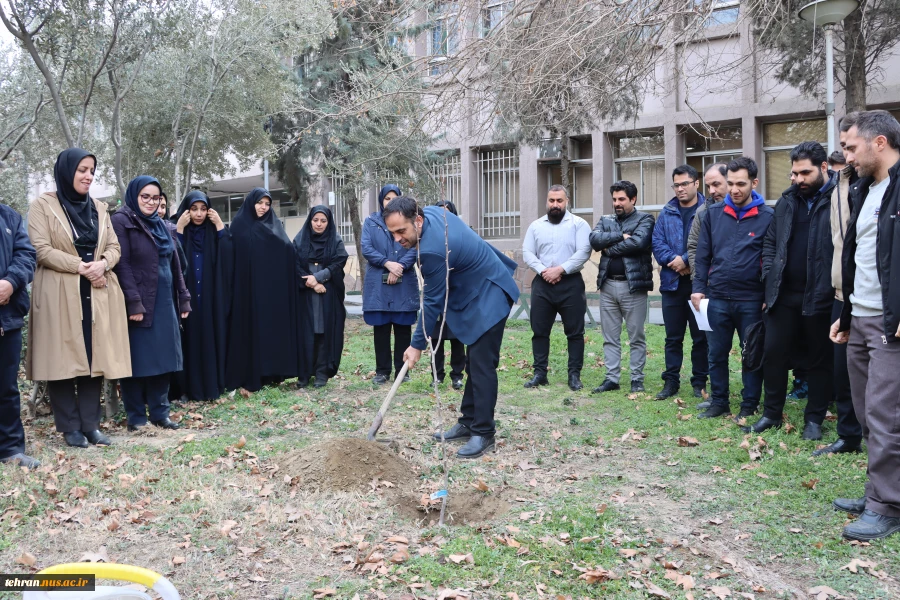 با حضور رئیس دانشگاه ملی مهارت استان تهران صورت گرفت:

برگزاری آیین درختکاری در دانشکده فنی انقلاب اسلامی 2
