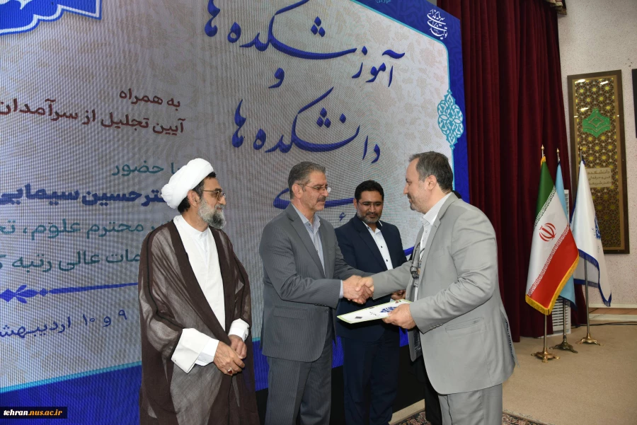 عملکرد مطلوب غرفه دانشگاه ملی مهارت استان تهران در هشتمین بازارچه دانشجویی دانشگاه ملی مهارت 3