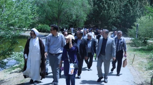 برگزاری مراسم با شکوه بزرگداشت مقام معلم و تجلیل از مقام شامخ اساتید دانشگاه ملی مهارت استان تهران در باغ گیاه شناسی ملی ایران 4