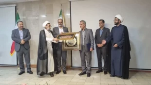 با حضور معاون اداری، مالی و مدیریت منابع دانشگاه ملی مهارت؛

 آیین تکریم و معارفه سرپرست آموزشکده پسران شهید شمسی پور تهران برگزار شد. 3