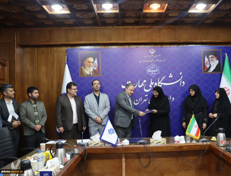 با حضور دکتر کامران رحیمی، رییس دانشگاه ملی مهارت استان تهران؛

آیین معارفه تمشیت امور جاری آموزشکده کشاورزی پسران دماوند صورت پذیرفت 2