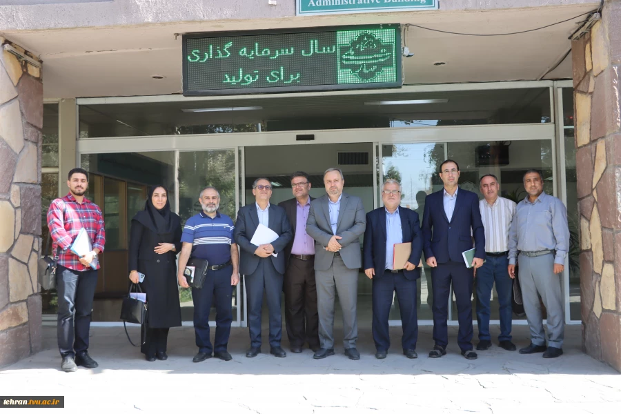 بازدید کارگروه تخصصی دفتر ارزیابی و آمایش آموزش عالی استان تهران از دانشکده فنی انقلاب اسلامی تهران 16