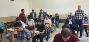 بازدید رییس دانشگاه ملی مهارت استان تهران از روند برگزاری امتحانات پایان ترم نیمسال دوم سال تحصیلی 1404در دانشکده فنی انقلاب اسلامی 8