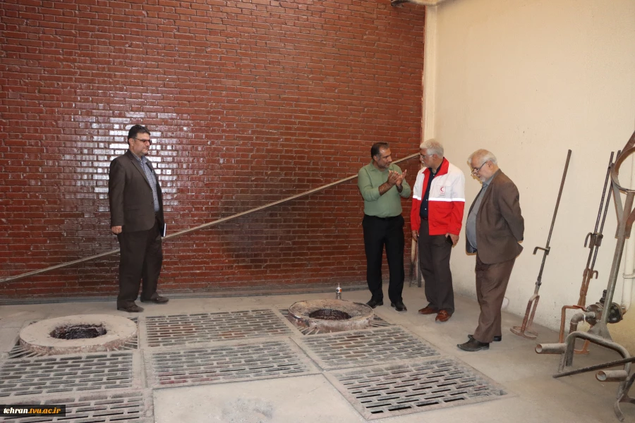 بازدید رییس جمعیت هلال‌احمر منطقه ۱۸ تهران از دانشکده فنی انقلاب اسلامی با هدف فعال‌سازی کانون‌های دانشجویی 17