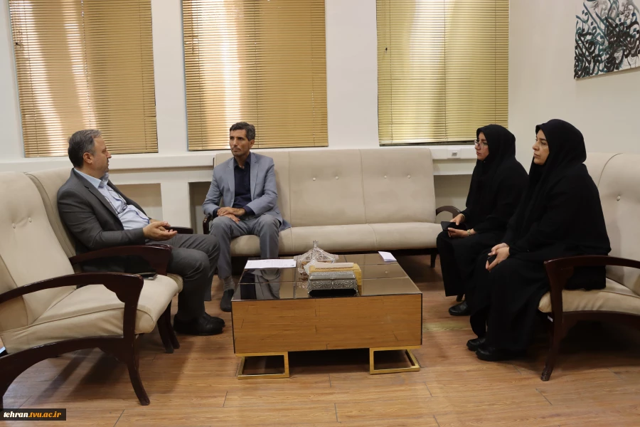 در راستای گسترش همکاری‌های مشترک در زمینه جذب حمایت‌های خیرین و پشتیبانی از دانشجویان نیازمند؛

معاون کمیته امداد منطقه جنوب‌غرب تهران با رییس دانشگاه ملی مهارت استان تهران دیدار و گفتگو کرد. 2