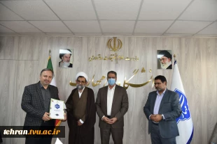 تقدیر از رییس دانشگاه ملی مهارت استان تهران به پاس حمایت از برپایی غرفه آثار هنری و نمایشگاه عکس دانشجویی فیروزه 2