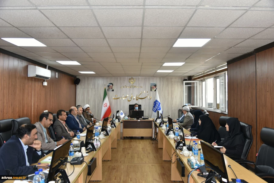 تقدیر از رییس دانشگاه ملی مهارت استان تهران به پاس حمایت از برپایی غرفه آثار هنری و نمایشگاه عکس دانشجویی فیروزه 3