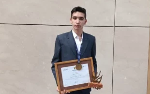 کسب مدال طلای رشته مکاترونیک توسط دانشجوی دانشکده فنی انقلاب اسلامی تهران در مسابقات ملی مهارت ایران 2