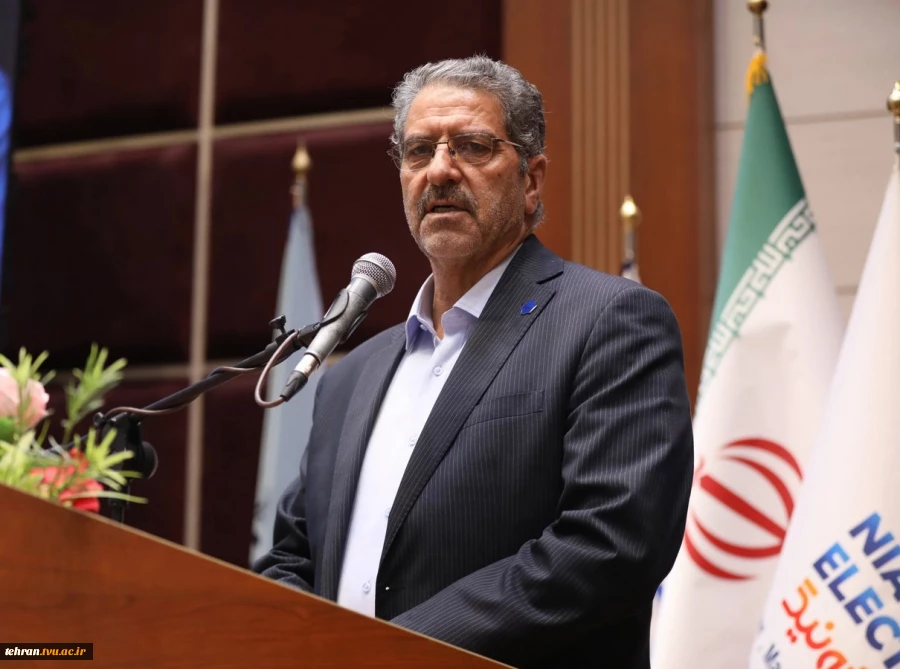 رئیس دانشگاه ملی مهارت در آیین اختتامیه سومین همایش ملی مهارت‌افزایی، هدایت شغلی و صلاحیت حرفه‌ای در آموزش عالی کشور:
امروز مهارت نه یک انتخاب بلکه یک ضرورت اجتناب‌ناپذیر است/ مسیر توسعه اقتصادی کشور از تربیت نیروهای توانمند و اشتغال‌پذیر می‌گذرد/ جوانان