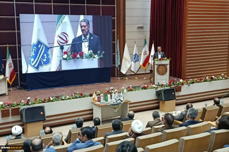 رئیس دانشگاه ملی مهارت در آیین اختتامیه سومین همایش ملی مهارت‌افزایی، هدایت شغلی و صلاحیت حرفه‌ای در آموزش عالی کشور:
امروز مهارت نه یک انتخاب بلکه یک ضرورت اجتناب‌ناپذیر است/ مسیر توسعه اقتصادی کشور از تربیت نیروهای توانمند و اشتغال‌پذیر می‌گذرد/ جوانان