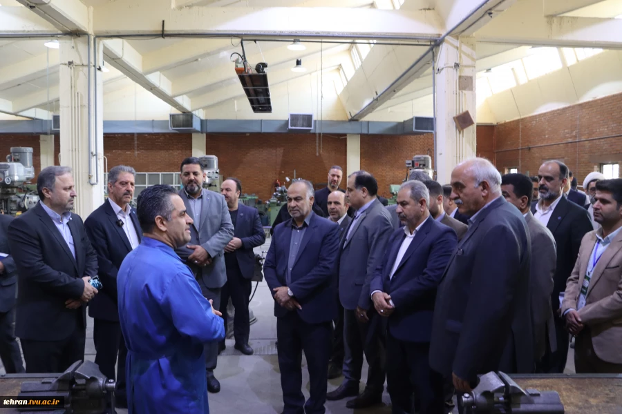 نشست مشترک اعضای کمیسیون آموزش و تحقیقات مجلس شورای اسلامی و هیئت رئیسه دانشگاه ملی مهارت/ حمایت کمیسیون از دانشگاه ملی مهارت برای عضویت در شورای عالی آموزش و تربیت فنی، حرفه‌ای و مهارتی 24