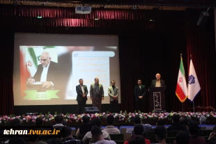 به منظور آشنایی دانشجویان نوورود با ساختار آموزشی، ظرفیت‌های علمی، برنامه‌های مهارتی و مسیرهای آینده شغلی؛

سمینار توجیهی دانشجویان نوورود رشته عمران، در دانشکده فنی انقلاب اسلامی تهران برگزار شد. 4