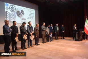 به منظور آشنایی دانشجویان نوورود با ساختار آموزشی، ظرفیت‌های علمی، برنامه‌های مهارتی و مسیرهای آینده شغلی؛

سمینار توجیهی دانشجویان نوورود رشته عمران، در دانشکده فنی انقلاب اسلامی تهران برگزار شد. 3