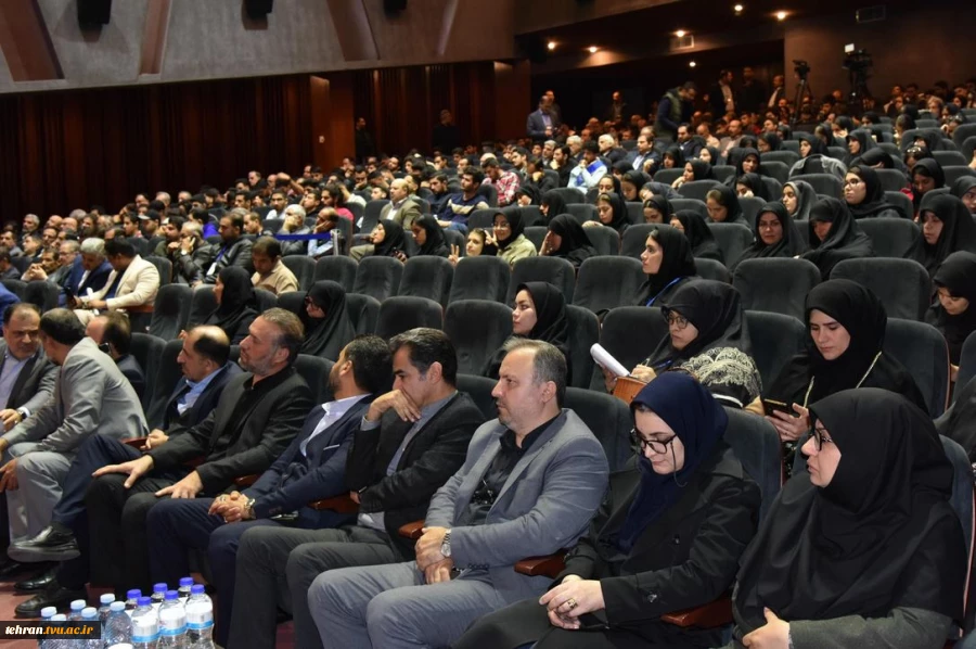 با حضور مقامات کشوری، لشکری، خانواده‌های معظم شهدا و دانشجویان برگزار شد؛
آیین گرامی‌داشت سالگرد شهادت سرلشکر شهید حسن طهرانی مقدم و یادواره ۳۱۱ دانشجوی شهید دانشگاه ملی مهارت 3