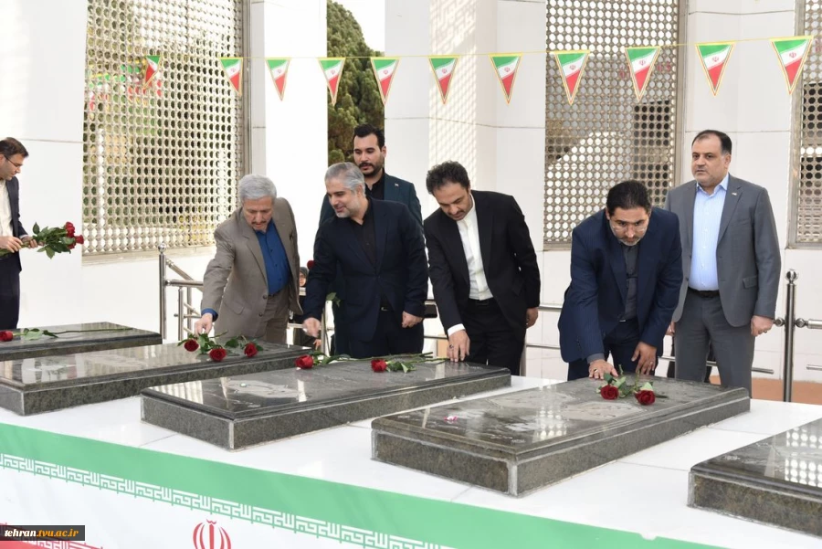 با حضور مقامات کشوری، لشکری، خانواده‌های معظم شهدا و دانشجویان برگزار شد؛
آیین گرامی‌داشت سالگرد شهادت سرلشکر شهید حسن طهرانی مقدم و یادواره ۳۱۱ دانشجوی شهید دانشگاه ملی مهارت 7