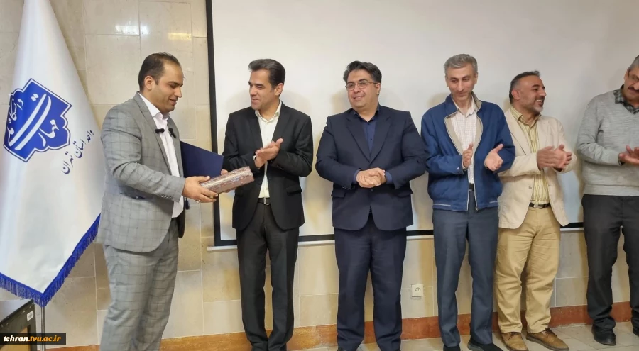 برگزاری ششمین نشست هفته جهانی کارآفرینی در قالب پنل انتقال تجربه توسط کارآفرین و صاحب کسب‌وکار موفق در دانشکده شهید شمسی‌پور 6