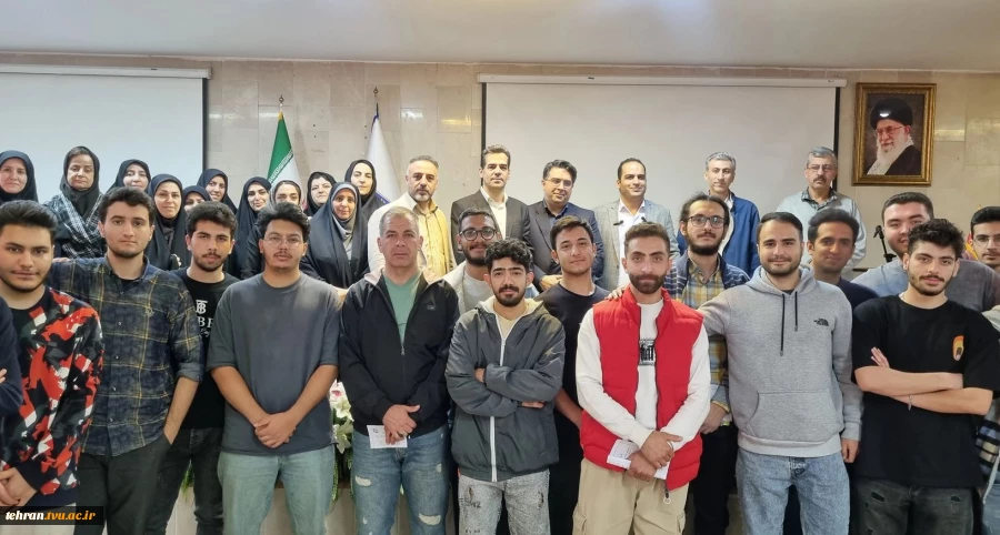 برگزاری ششمین نشست هفته جهانی کارآفرینی در قالب پنل انتقال تجربه توسط کارآفرین و صاحب کسب‌وکار موفق در دانشکده شهید شمسی‌پور 7