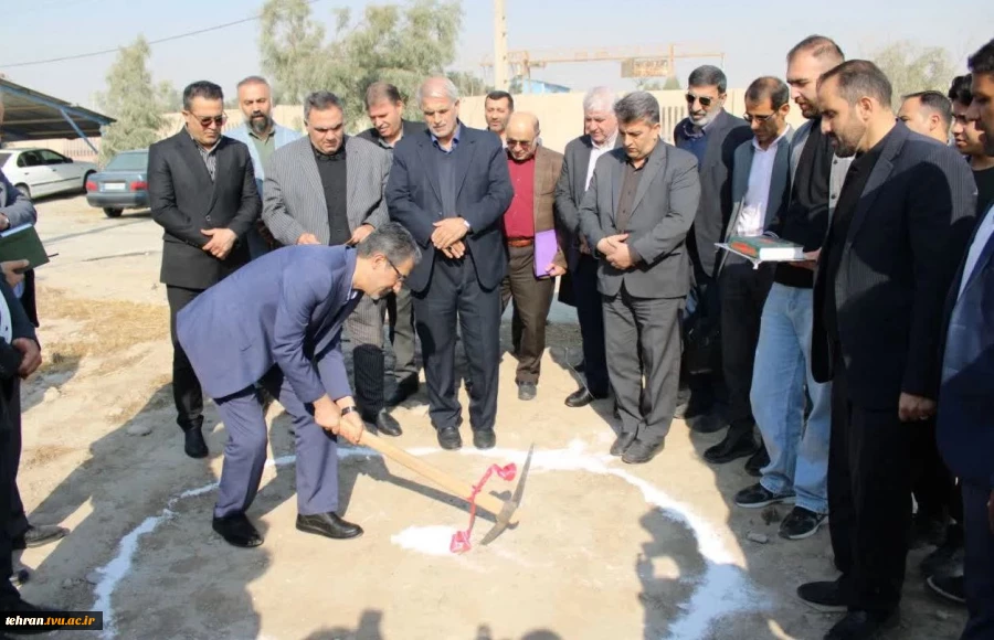 افتتاح کلینیک تخصصی گیاه پزشکی و کلنگ زنی سوله کارگاه ماشین آلات کشاورزی دانشکده ملی مهارت کشاورزی پاکدشت با حضور مسئولین محترم دانشگاه ملی مهارت و شهرستان پاکدشت 7