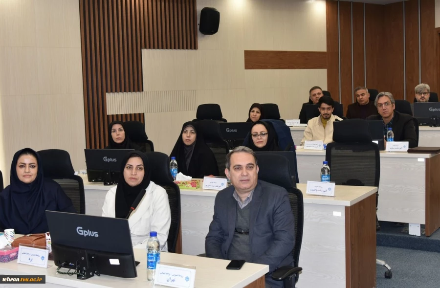 دکتر زمانی در نشست تخصصی مدیران روابط عمومی دانشگاه ملی مهارت:

آموزش‌های مهارتی حلقه مستحکم در زنجیره توسعه اقتصادی و اجتماعی کشور است. 3