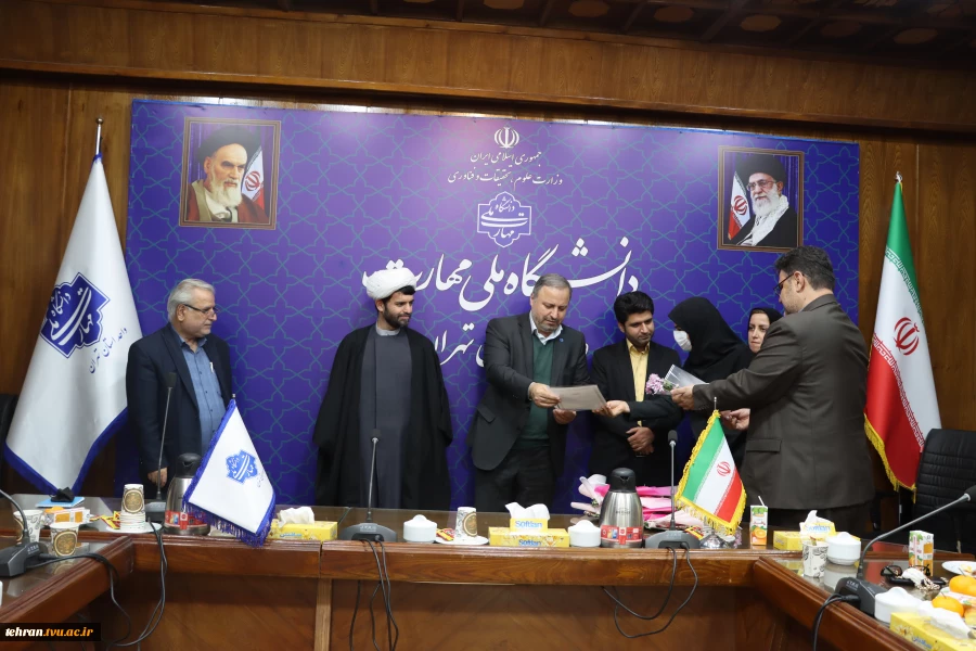 برگزاری مراسم نکوداشت ولادت با سعادت حضرت فاطمه زهرا(س) و بزرگداشت مقام زن و تقدیر از بانوان شاغل در دانشکده فنی انقلاب اسلامی با حضور رییس دانشگاه ملی مهارت استان تهران 5