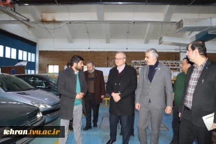 دیدار مسئولان گروه صنعتی ایران‌خودرو با رئیس دانشگاه ملی مهارت استان تهران در دانشکده فنی انقلاب اسلامی 8