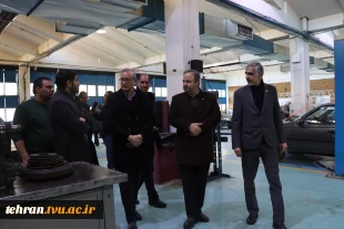 دیدار مسئولان گروه صنعتی ایران‌خودرو با رئیس دانشگاه ملی مهارت استان تهران در دانشکده فنی انقلاب اسلامی 10