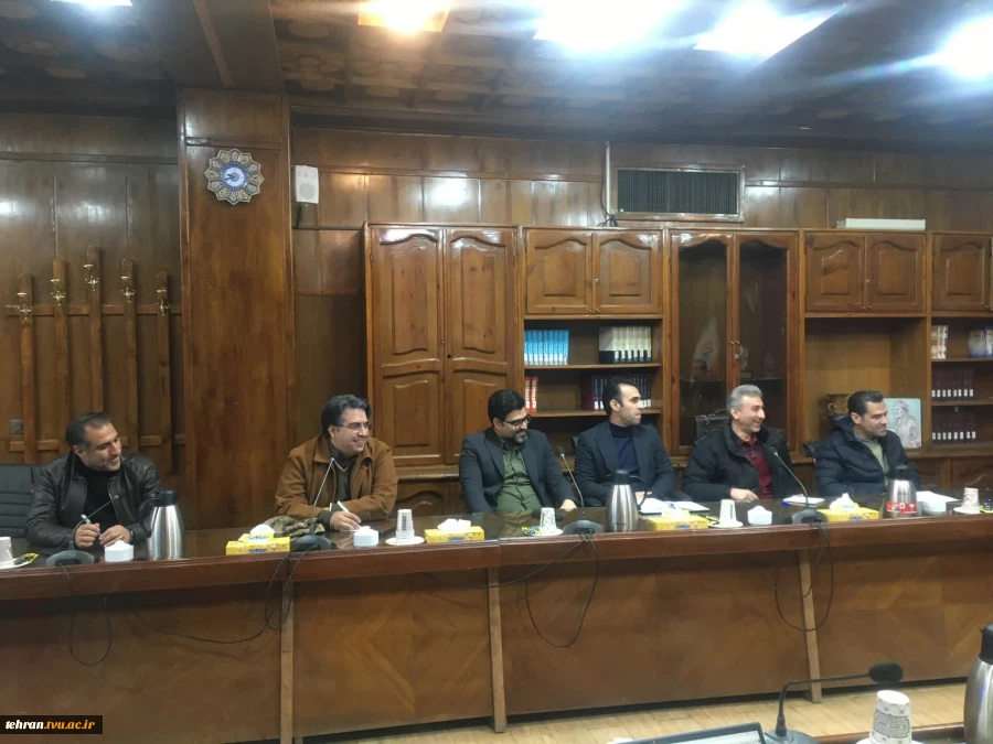 جلسه کارگروه ویژه برگزاری امتحانات پایان ترم دانشگاه ملی مهارت استان تهران 4