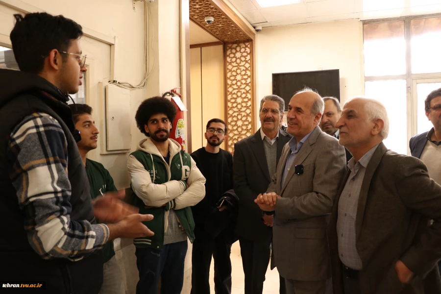 در آستانه ۲۲ بهمن، سالروز پیروزی شکوهمند انقلاب اسلامی؛ 

معاون وزیر علوم، تحقیقات و فناوری و رییس سازمان امور دانشجویان از دانشکده ملی مهارت انقلاب اسلامی تهران بازدید کرد 4