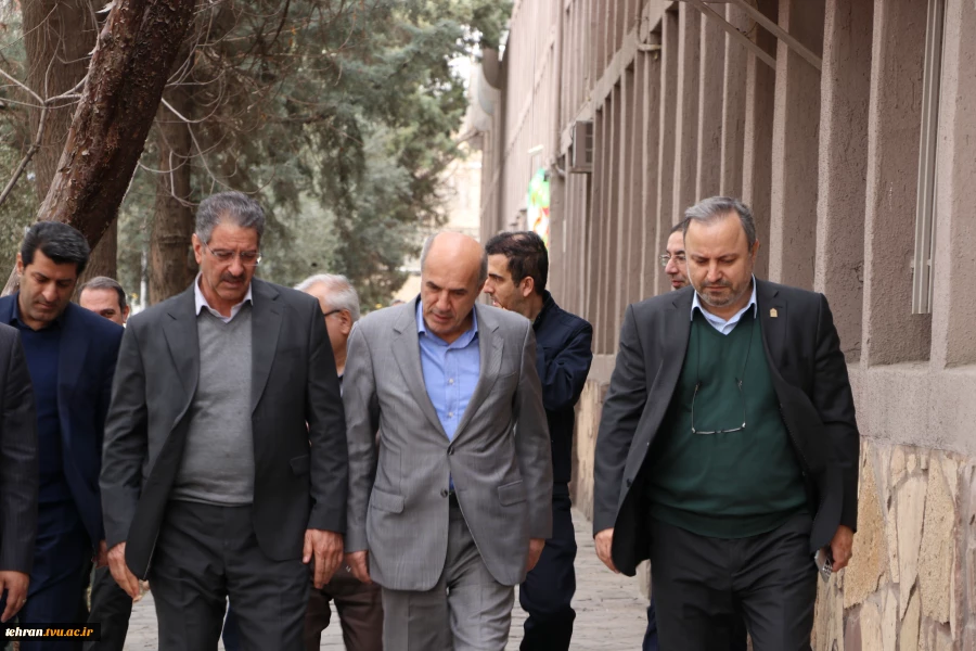 در آستانه ۲۲ بهمن، سالروز پیروزی شکوهمند انقلاب اسلامی؛ 

معاون وزیر علوم، تحقیقات و فناوری و رییس سازمان امور دانشجویان از دانشکده ملی مهارت انقلاب اسلامی تهران بازدید کرد 2
