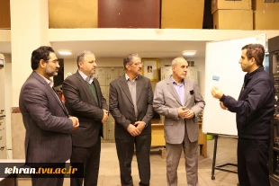 در آستانه ۲۲ بهمن، سالروز پیروزی شکوهمند انقلاب اسلامی؛ 

معاون وزیر علوم، تحقیقات و فناوری و رییس سازمان امور دانشجویان از دانشکده ملی مهارت انقلاب اسلامی تهران بازدید کرد 6