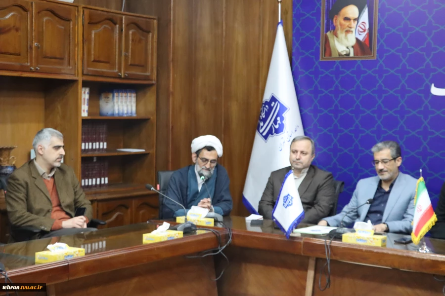 با حضور معاون آموزشی، معاون فرهنگی و دانشجویی و مسئول نهاد مقام معظم رهبری(مدظله) در دانشگاه ملی مهارت کشور؛

 مراسم تکریم و معارفه سرپرست دانشگاه ملی مهارت واحد استانی تهران و دانشکده فنی انقلاب اسلامی برگزار شد 9