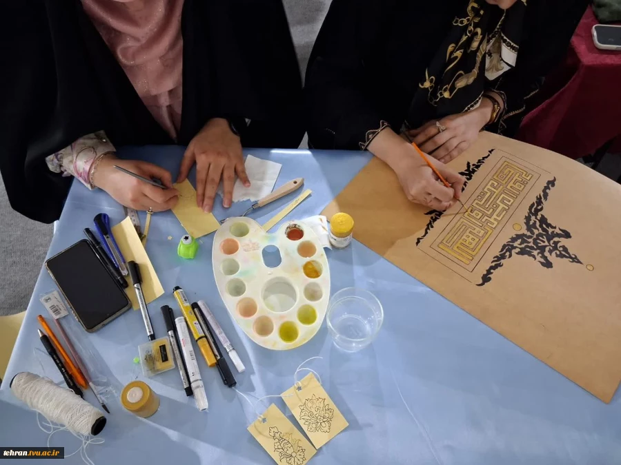 پنجمین روز از سی وسومین نمایشگاه بین المللی قرآن کریم باشعار ایران درپناه قرآن درغرفه دانشگاه ملی مهارت 10