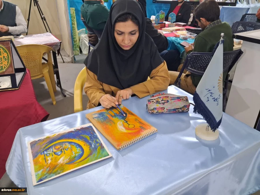 پنجمین روز از سی وسومین نمایشگاه بین المللی قرآن کریم باشعار ایران درپناه قرآن درغرفه دانشگاه ملی مهارت 11