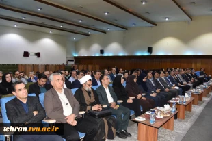 رئیس دانشگاه ملی مهارت در جشنواره سرآمدی آموزش استان تهران:

دانشگاه ملی مهارت می تواند معمار دانشگاه‌های مهارتی کشور باشد و اصولی مثل تعیین استاندارد، تربیت مربی و تضمین کیفیت را راهبری نماید/ استاد سرآمد کسی است که دانش را به مهارت تبدیل کند. 8